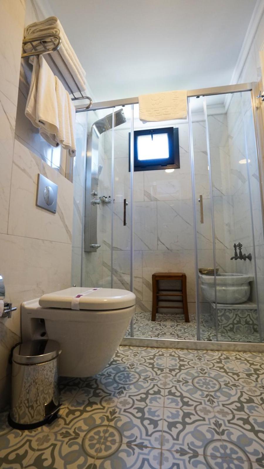 Standard Triple Room - Photo 6