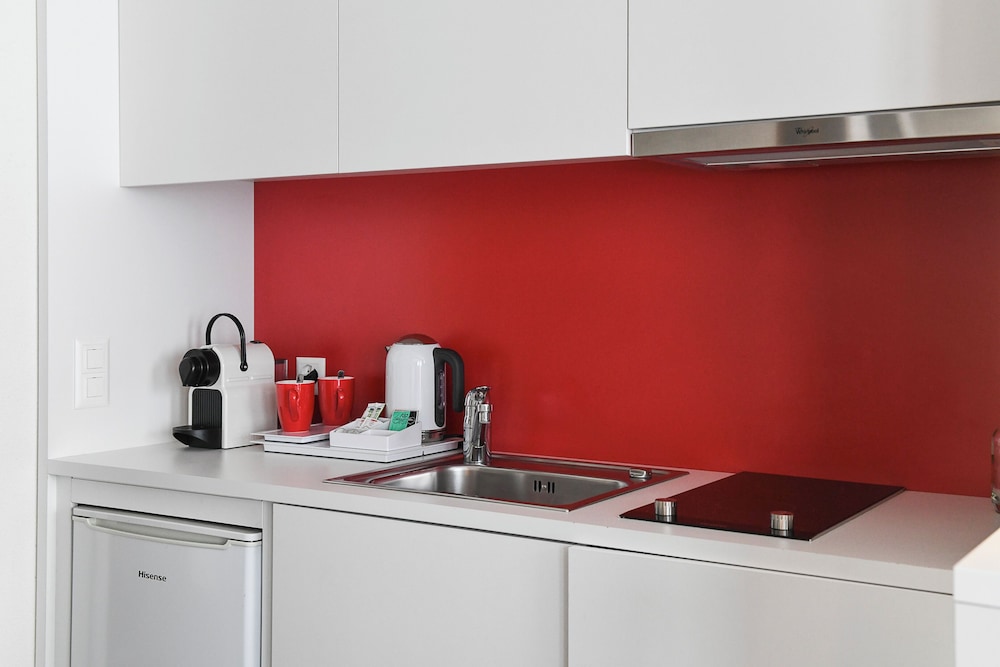 Deluxe Double Room, Kitchenette (terrace) thumbnail 5