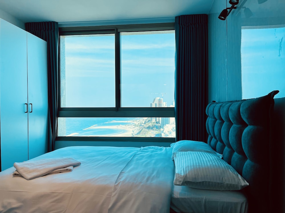 Family Triple Room, Sea View - Photo 1