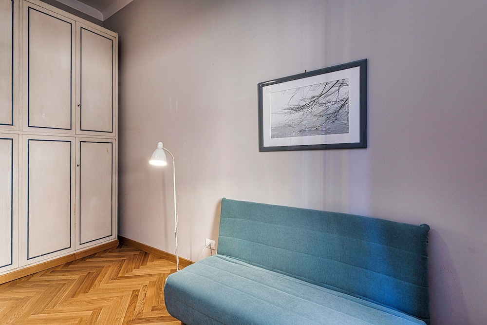 Apartment photo 1
