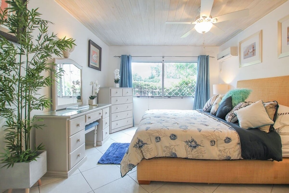 House, 3 Bedrooms photo 1