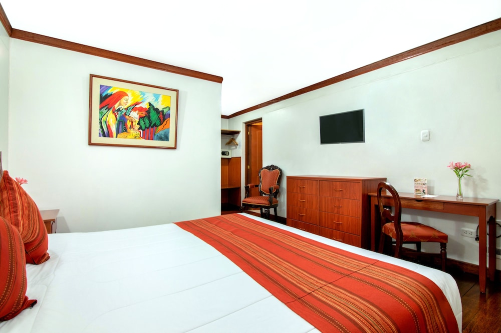 Superior Room, 1 Queen Bed, Private Bathroom photo 2