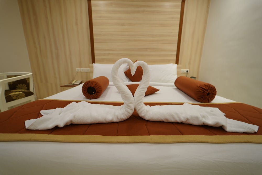Suite, 1 King Bed photo 1