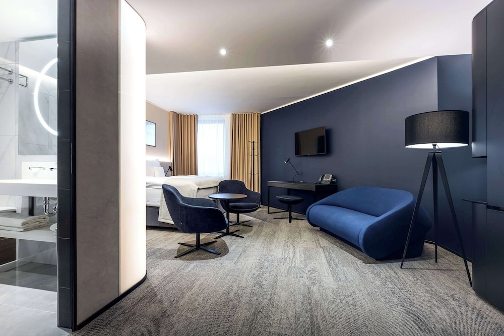 Business Room, 1 Double Bed, Non Smoking - Photo 1
