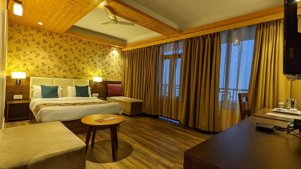 Deluxe Room - Photo 2