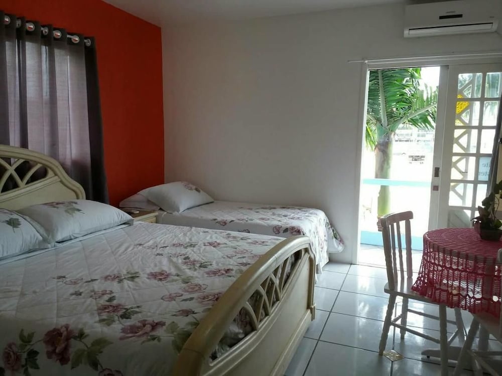 Triple Room photo 2