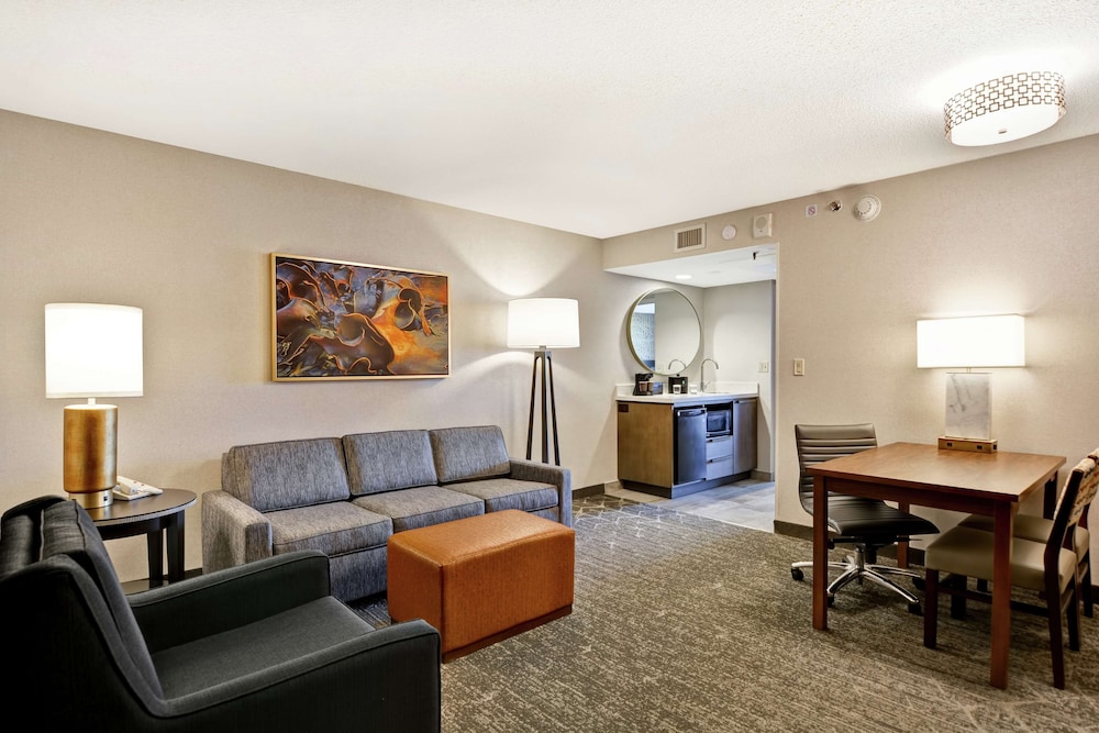 Suite, 2 Queen Beds, Accessible (Roll-In Shower, Mobilty & Hearing) - Photo 2