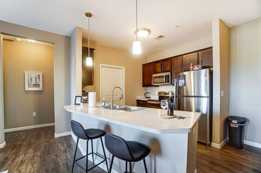Lux Dublin 2BR 1st Floor W D Pet Friendly, Billede 5