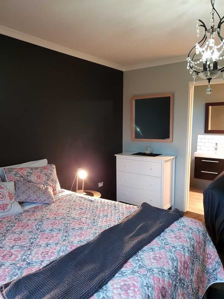 Family Studio Suite, Multiple Beds, Courtyard View photo 1