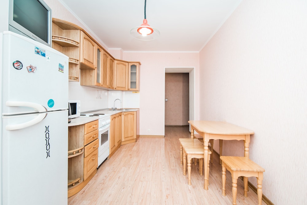 Apartment photo 2