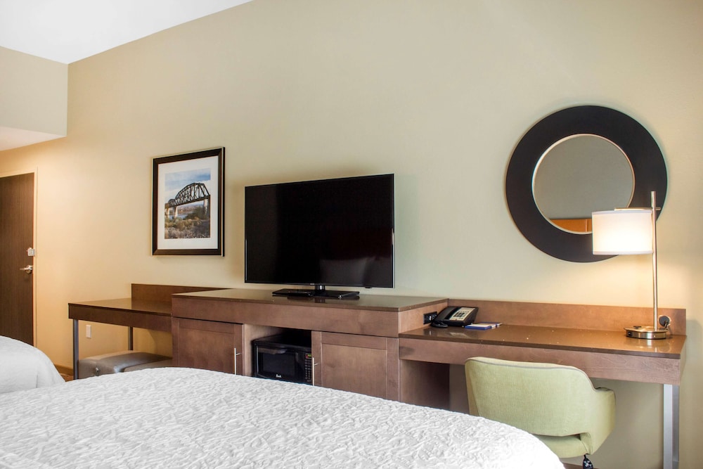 Room, 2 Queen Beds, Accessible, Non Smoking (Hearing) photo 1
