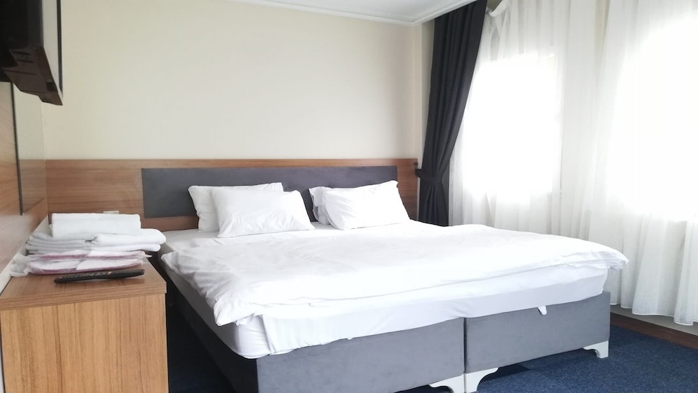 Deluxe Double Room, 1 Bedroom, Mountain View, Corner photo 1