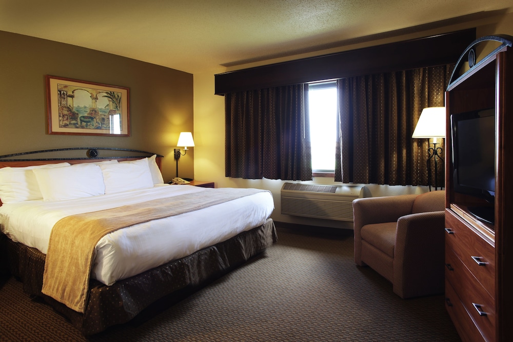 Suite, 1 King Bed, Accessible, Jetted Tub (with Fireplace) photo 2