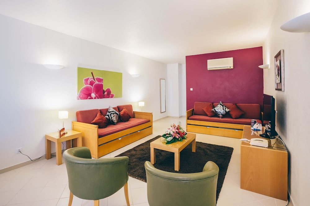 One Bedroom Junior Club (2 adults + 1 child) - Photo 6