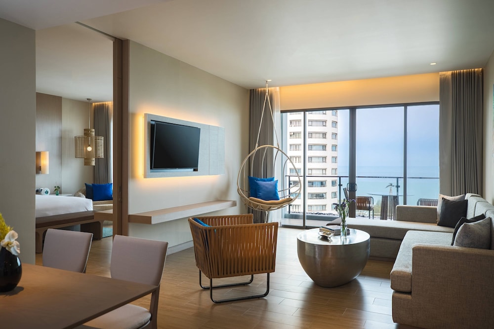 Suite, 1 Bedroom, Sea View (Balcony)