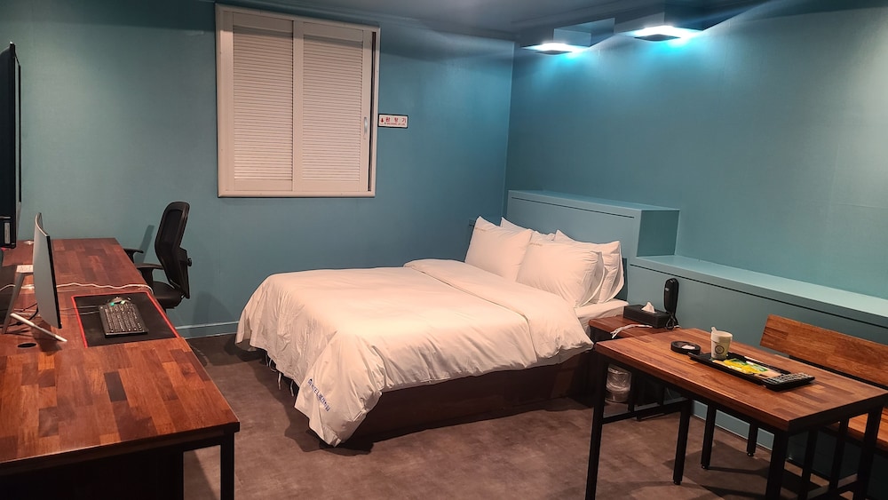 Standard Double Room photo 3