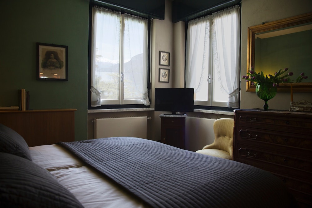 Superior Double Room (Varenna)