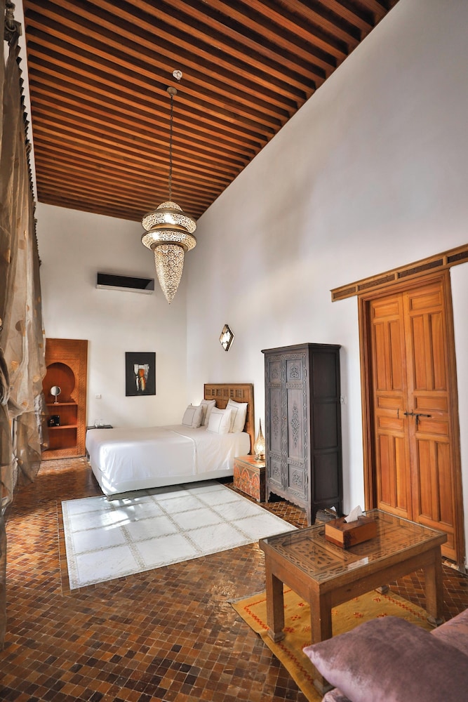 Romantic Double Room (Zaina) photo 3