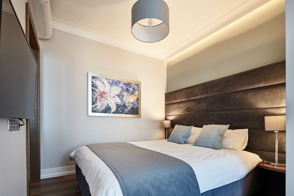 Grand Apartment, 2 Bedrooms, Terrace (Luxury) photo 2