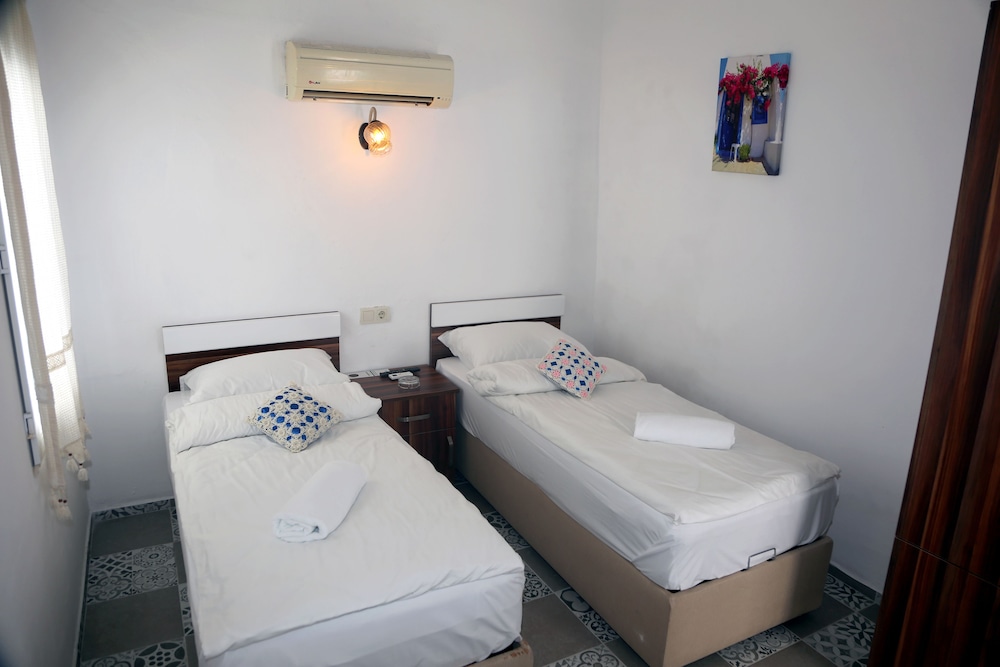 Standard Double Room - Photo 43