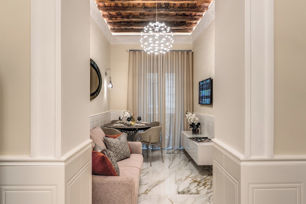 Family Suite, 2 Bedrooms, City View