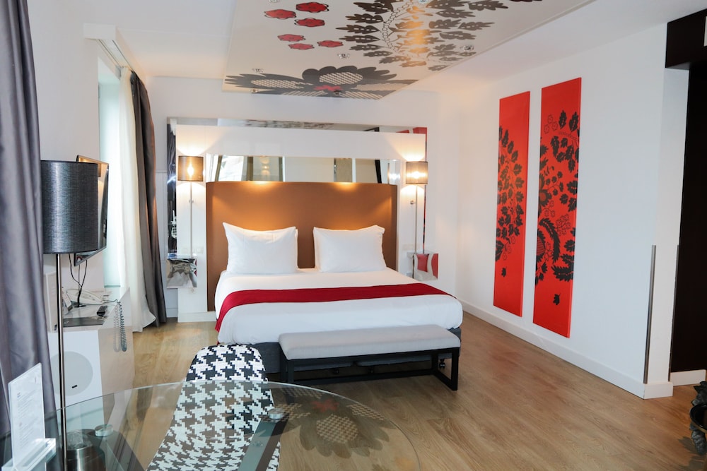Deluxe Suite, 1 King Bed photo 1