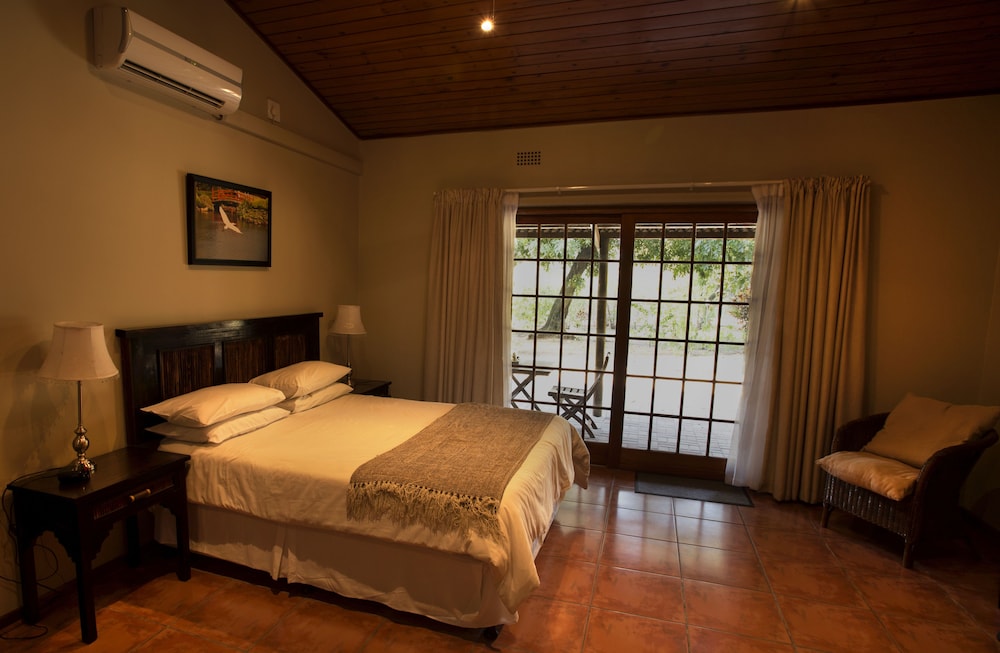 Double or Twin Room - Photo 3