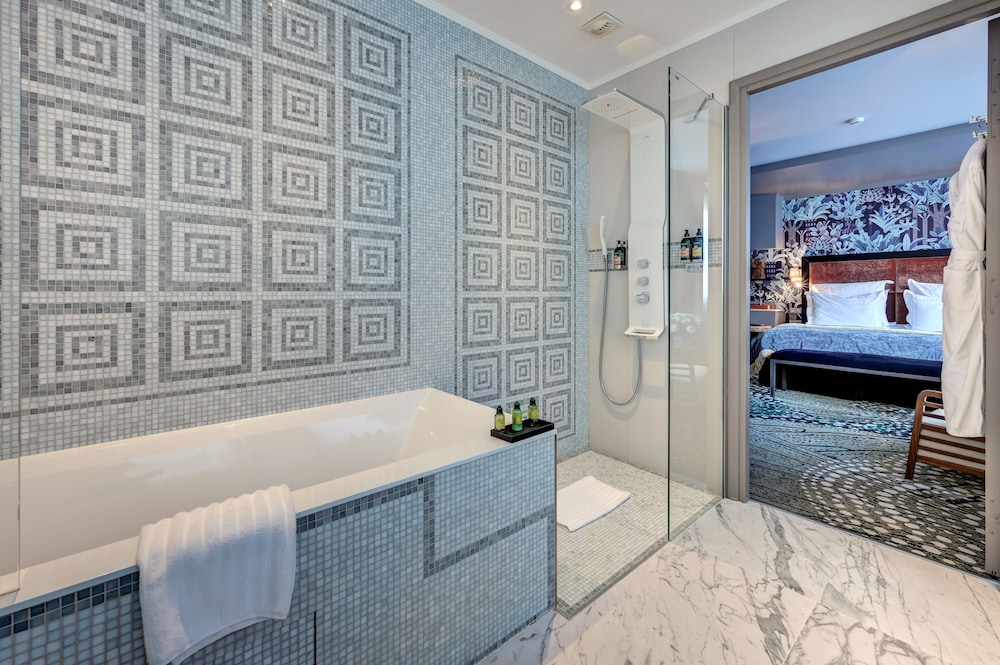 Junior Suite Junior Suite