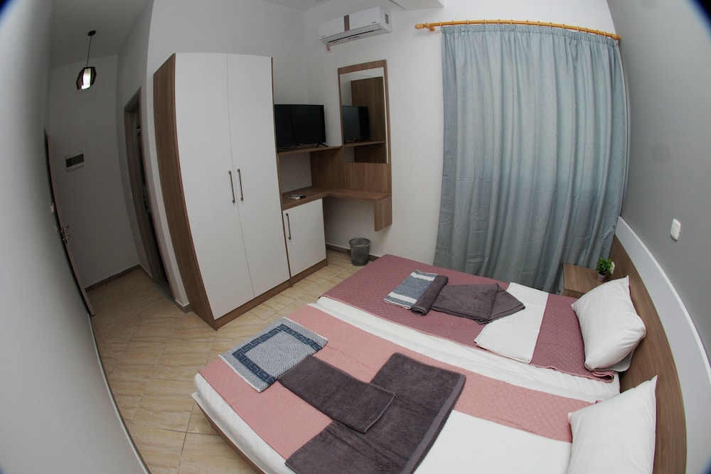 Double or Twin Room photo 3