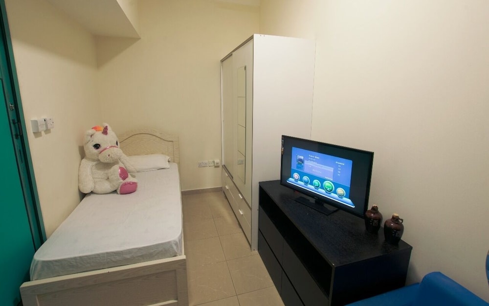Comfort Room, Women only, City View, Tower photo 1