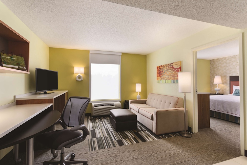 Suite, 1 Queen Bed, Non Smoking