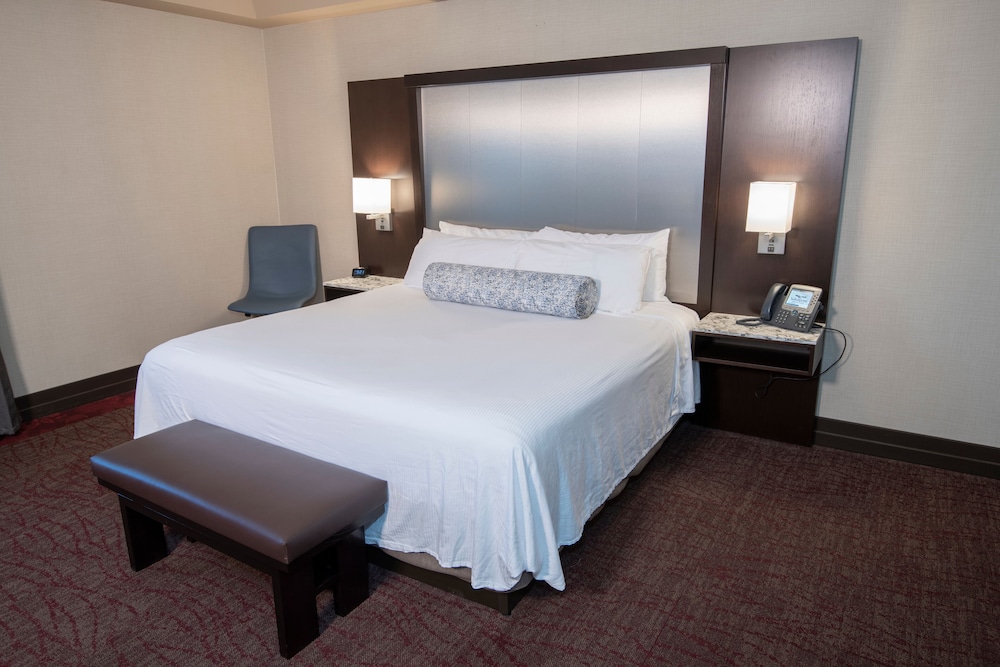 Chairman Suite photo 1