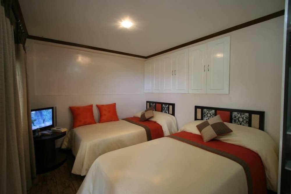 Standard Room photo 2