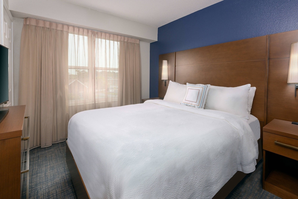 Suite, 1 Bedroom - Photo 3