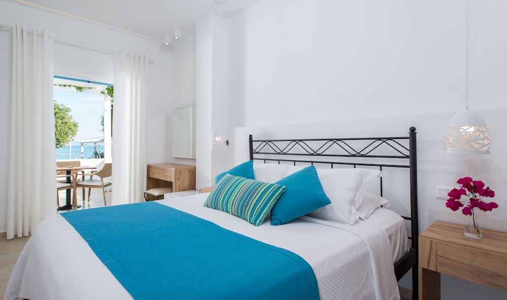 Classic Double Room, Sea View - Photo 5