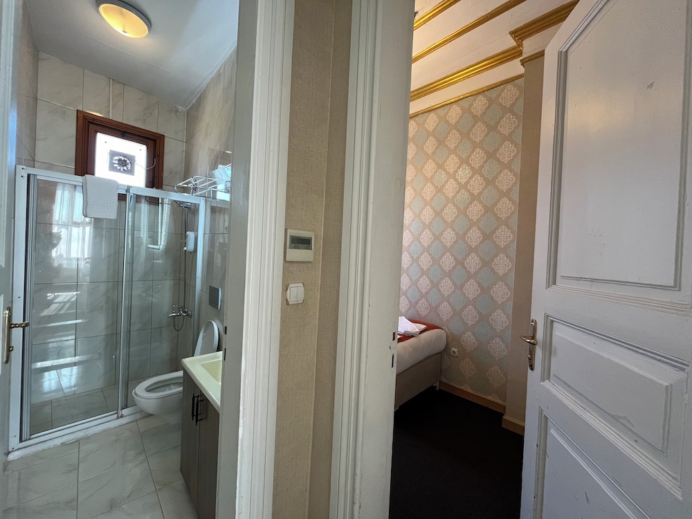 Family Suite photo 3