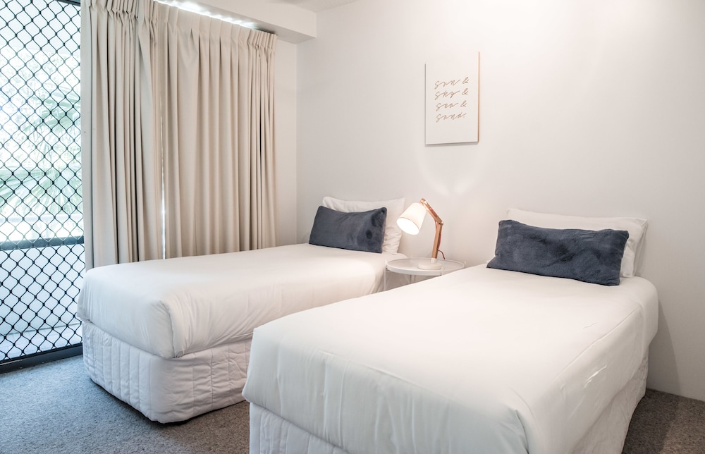 2 Bedroom Gardenside Apartment
