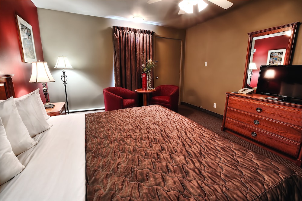 Standard Room, 1 Queen Bed photo 3