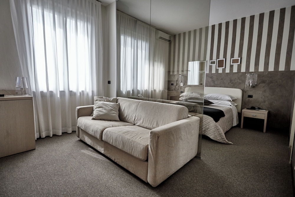Superior Quadruple Room