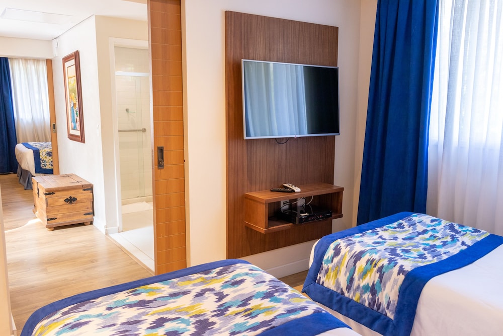 Family Suite, Multiple Beds photo 2