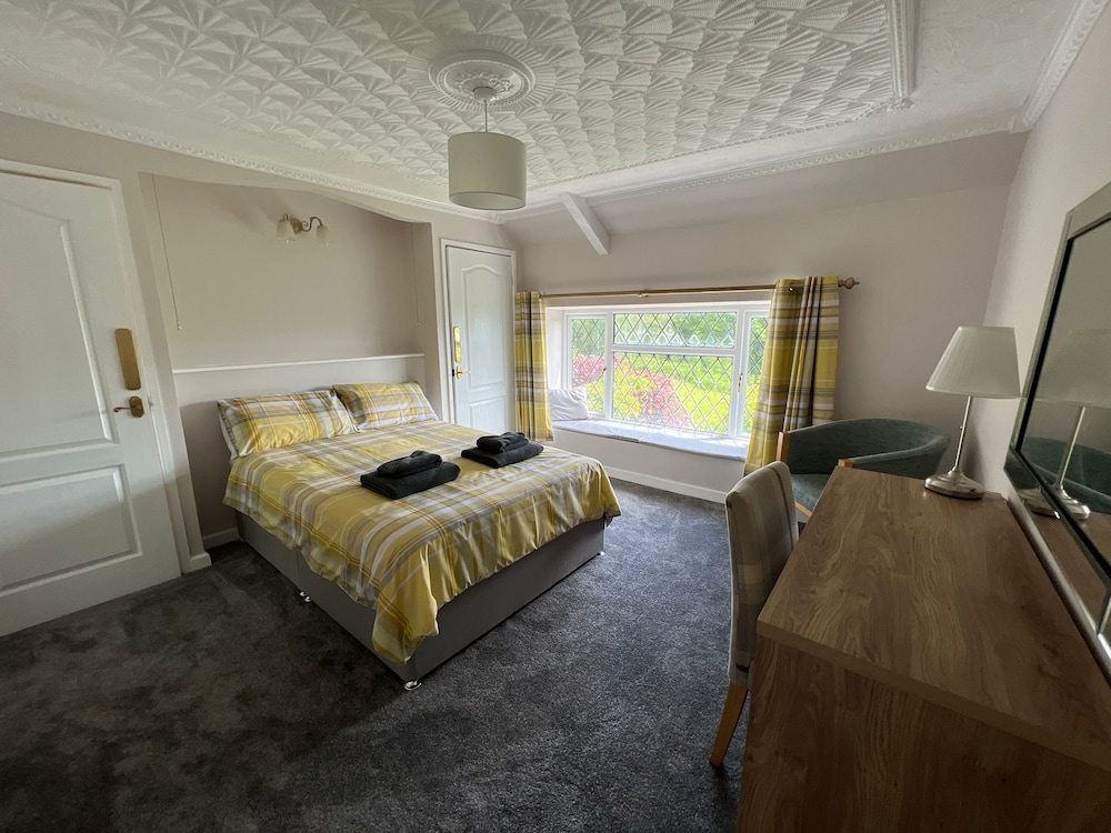 Cottage, 4 Bedrooms, Private Bathroom (cwmbach cottage) photo 3