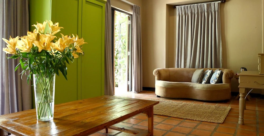 Standard Double Suite - Photo 2