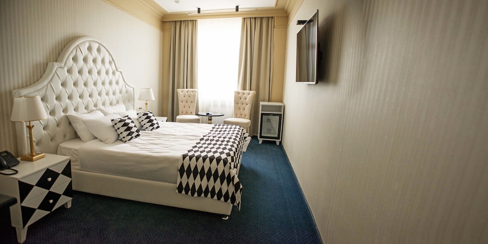 Standard Double or Twin Room photo 1