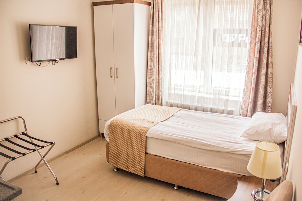 Basic Single Room photo 1