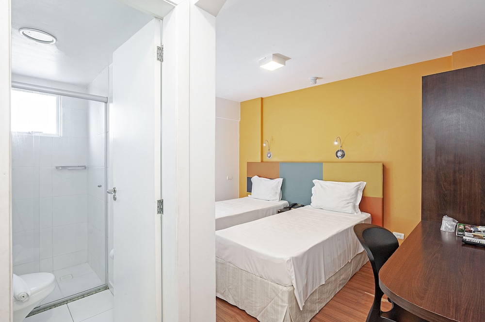 Standard Twin Room, 2 Twin Beds - Photo 5