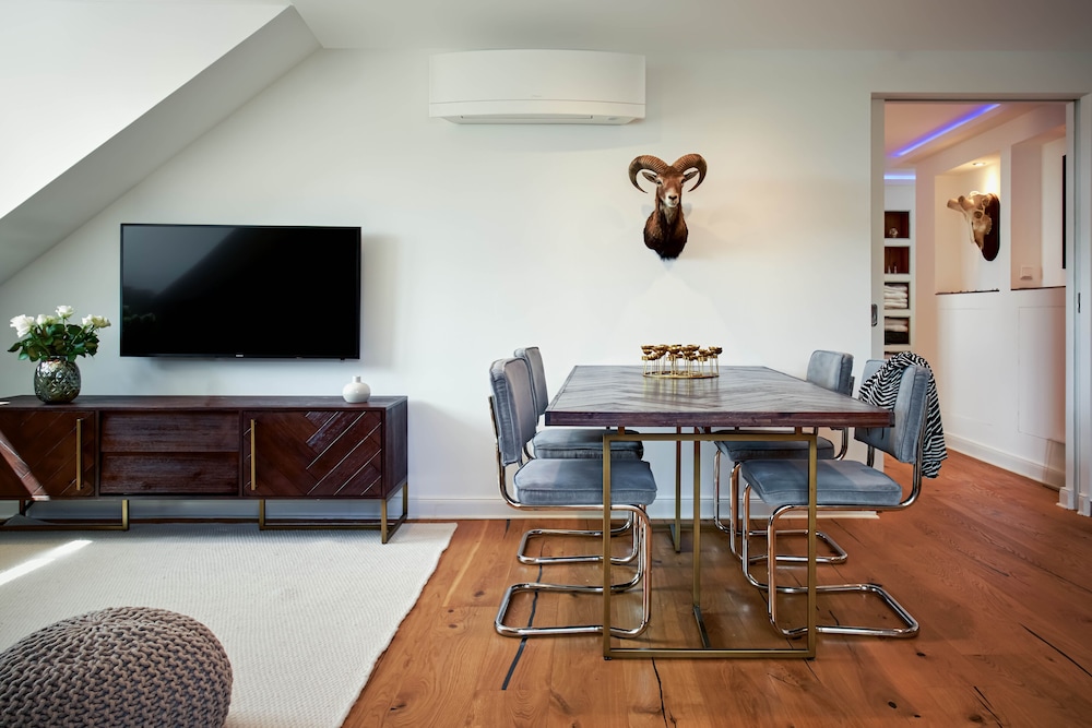 Executive Suite with Living/ Dining Room and Kitchen