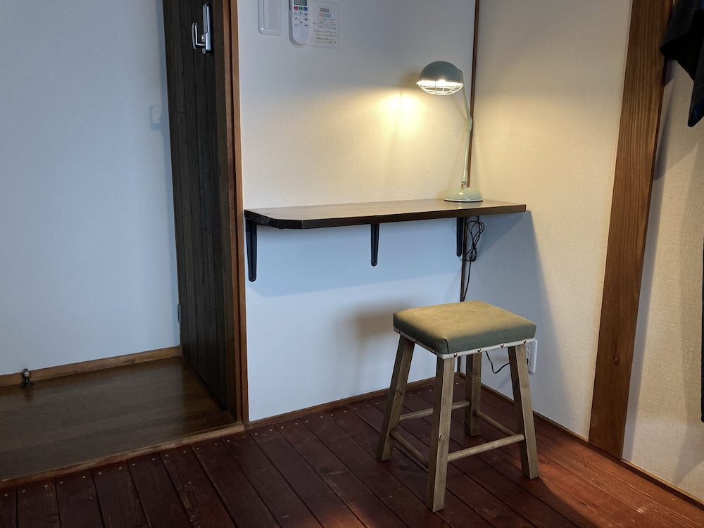 Double Room, Non Smoking - Photo 5