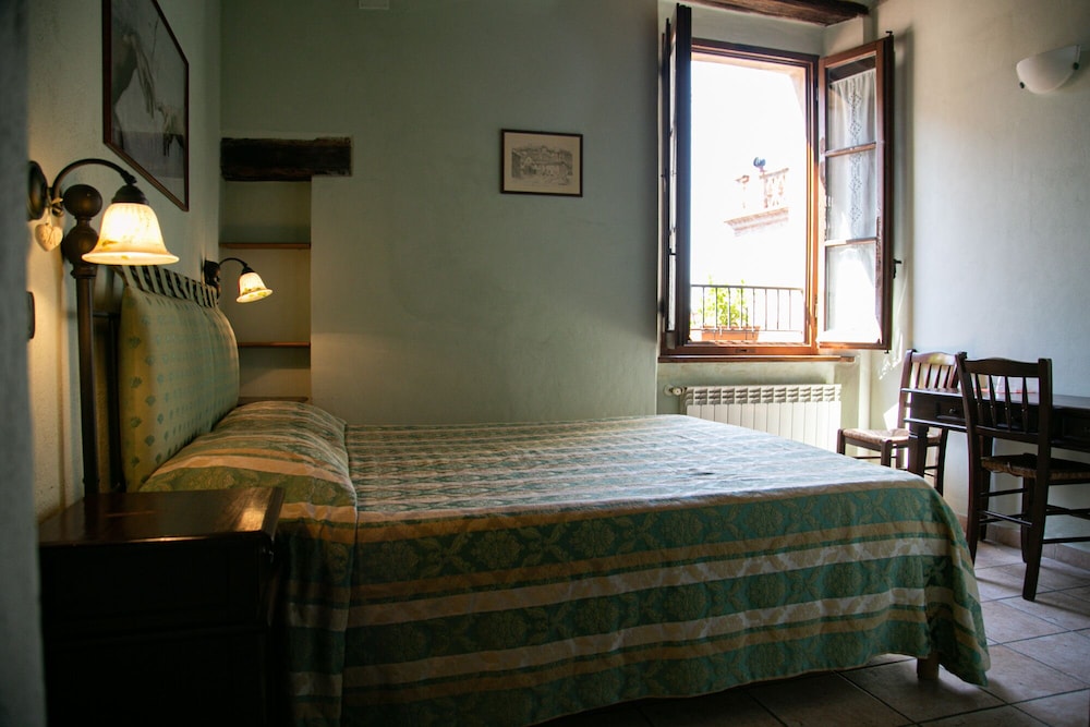 Classic Double Room photo 3