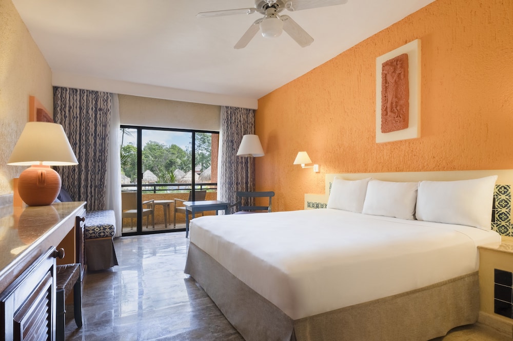 Premium Room (Near Pool) photo 2