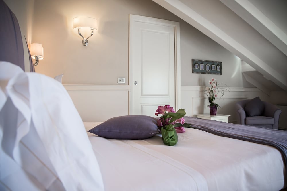 Superior Double or Twin Room - Photo 4